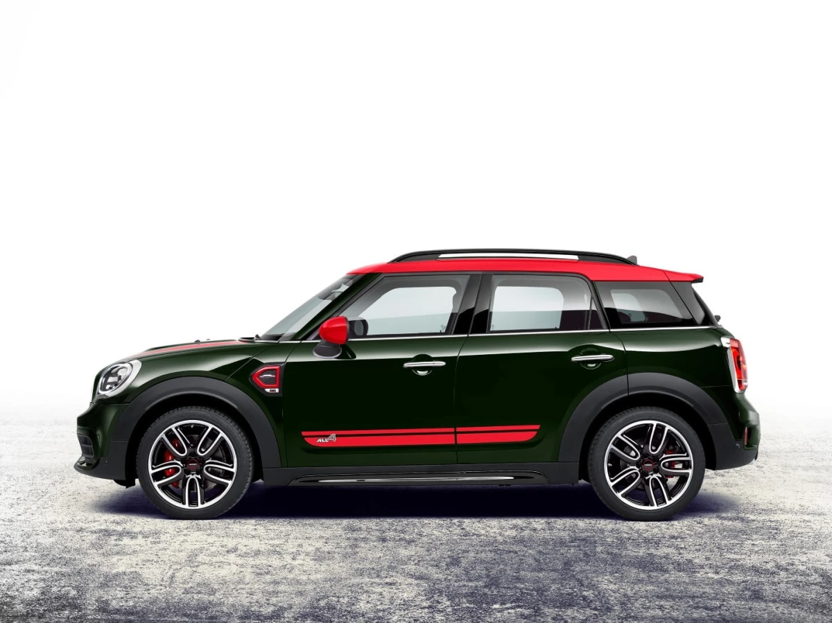 Erdvus ir sportiškas naujas „MINI“ šeimos narys – „MINI John Cooper Works Countryman“