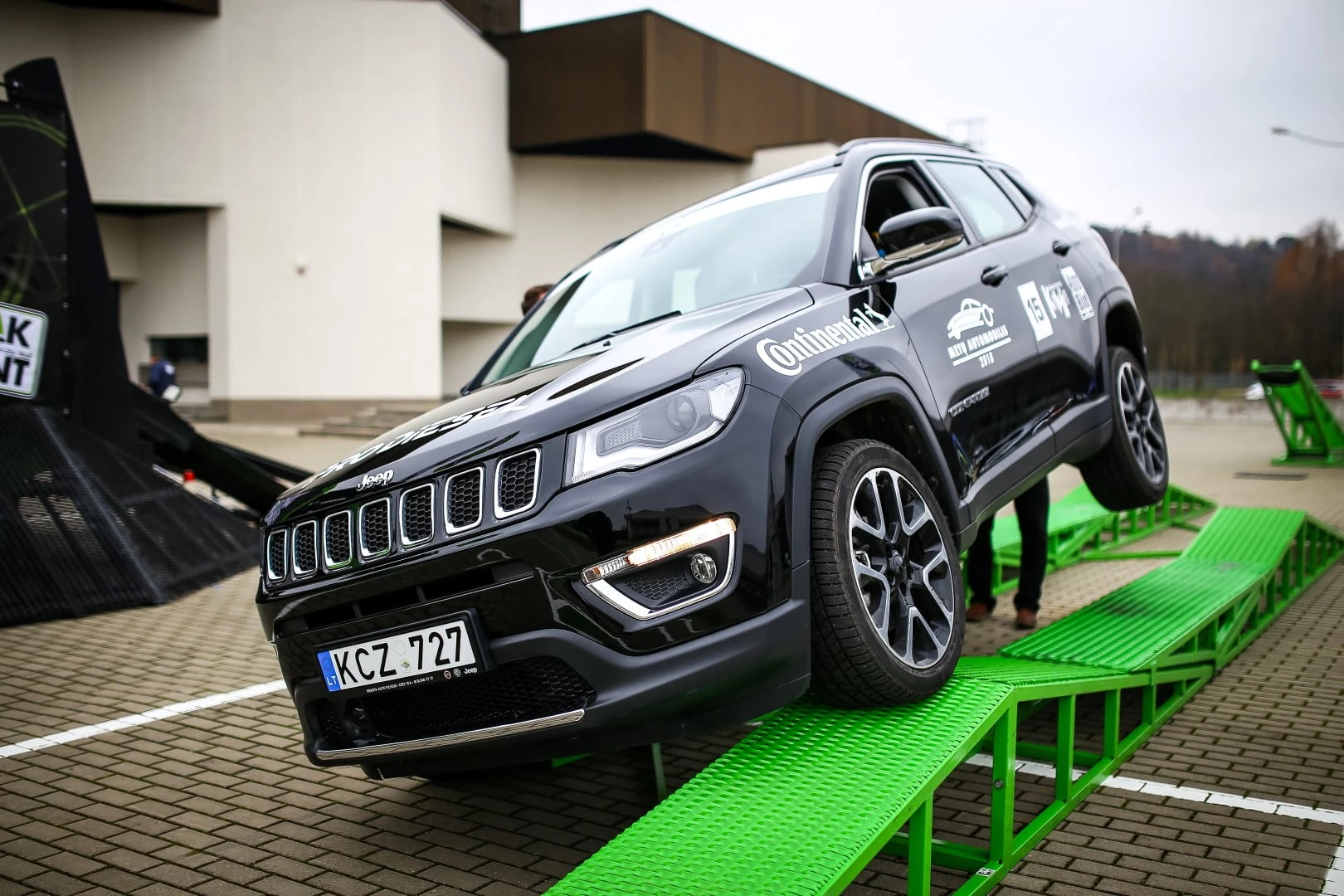 Automobilių pakabų niuansai: kuo „Opel“ panašus į BMW?