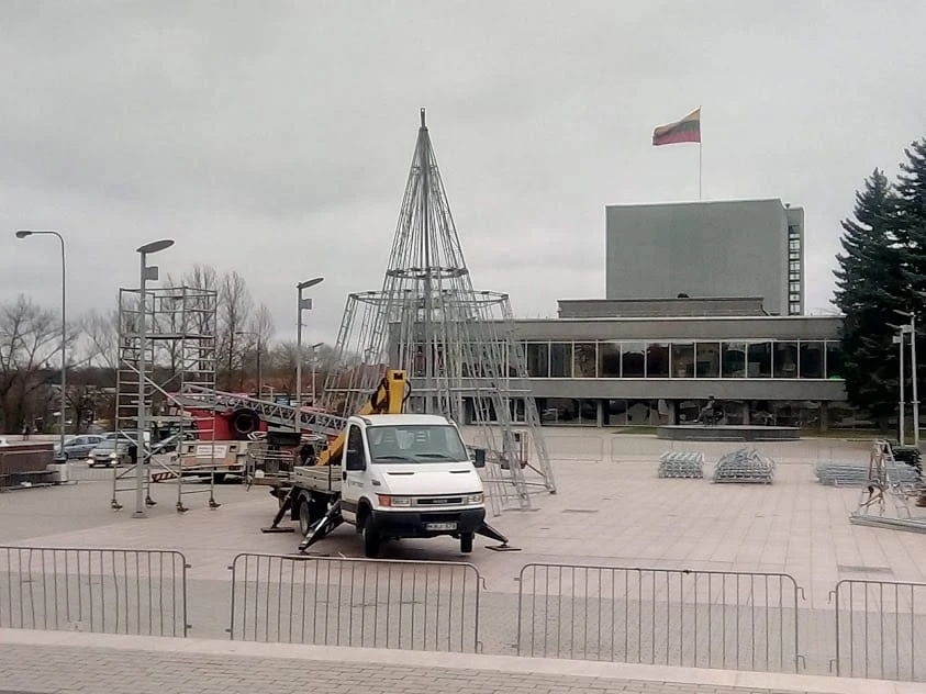 Eglės montavimas