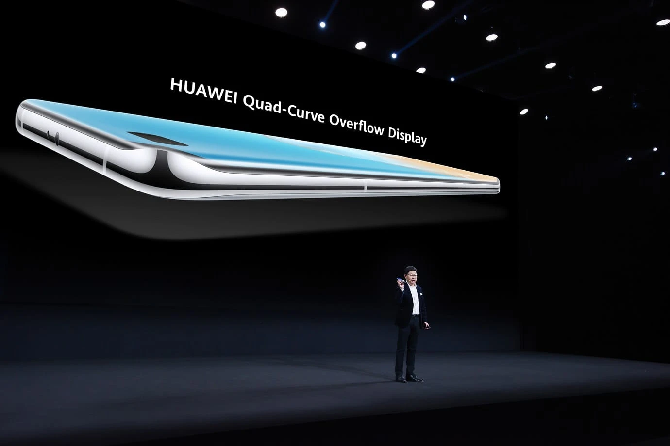 „Huawei“ siūlo išbandyti ateities fotografiją – pristatė naują P40 flagmanų seriją