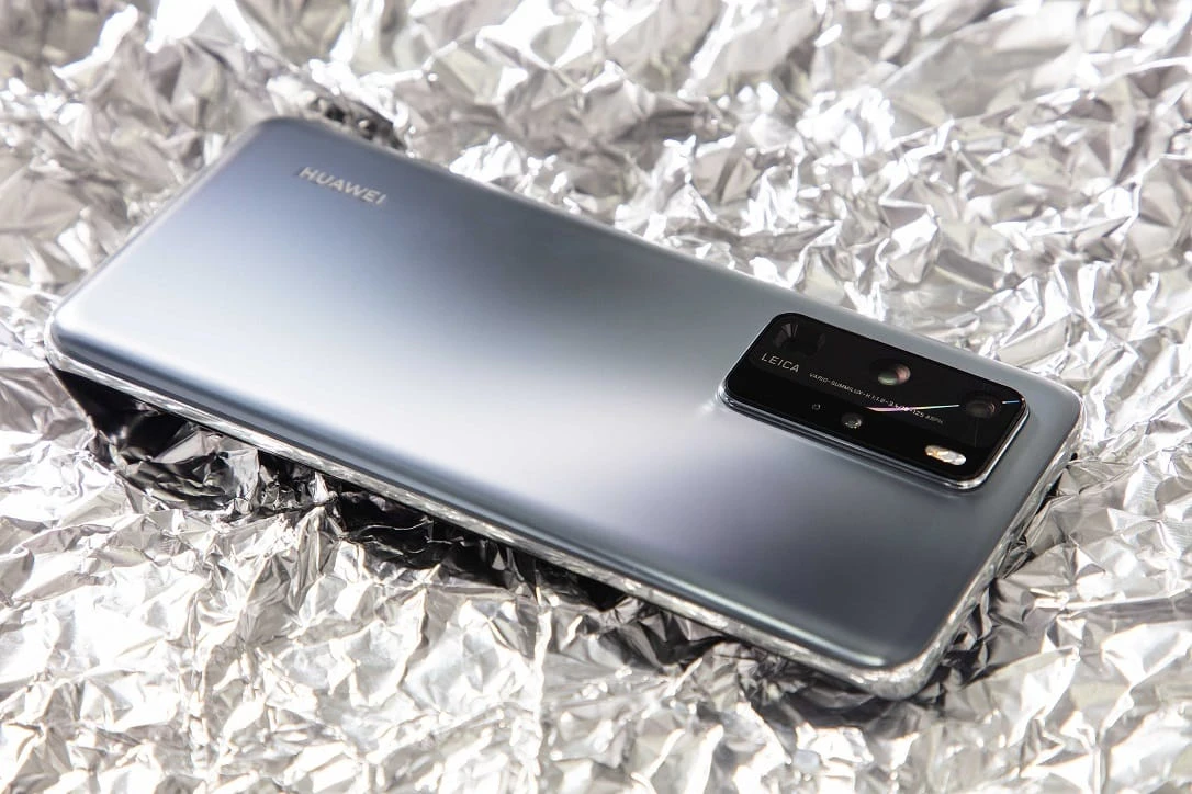 „Huawei“ siūlo išbandyti ateities fotografiją – pristatė naują P40 flagmanų seriją