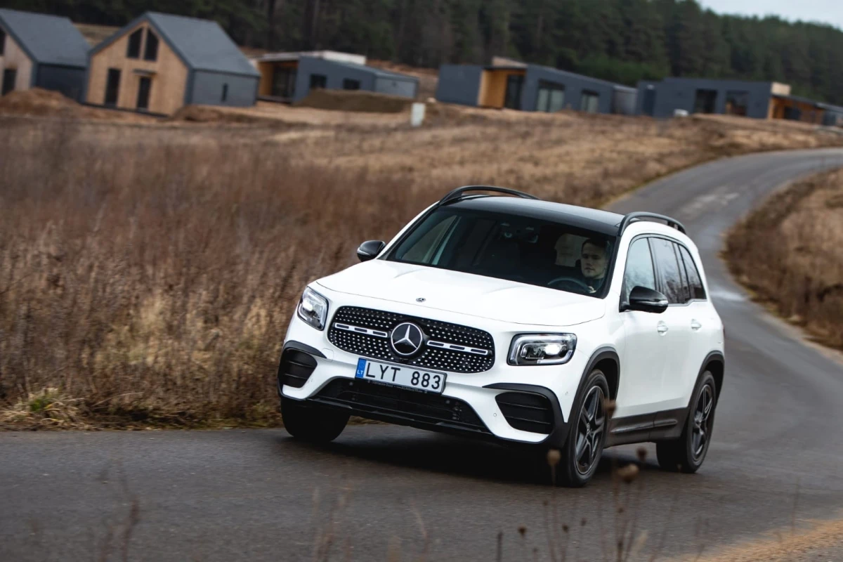 Mercedes Benz GLB 26