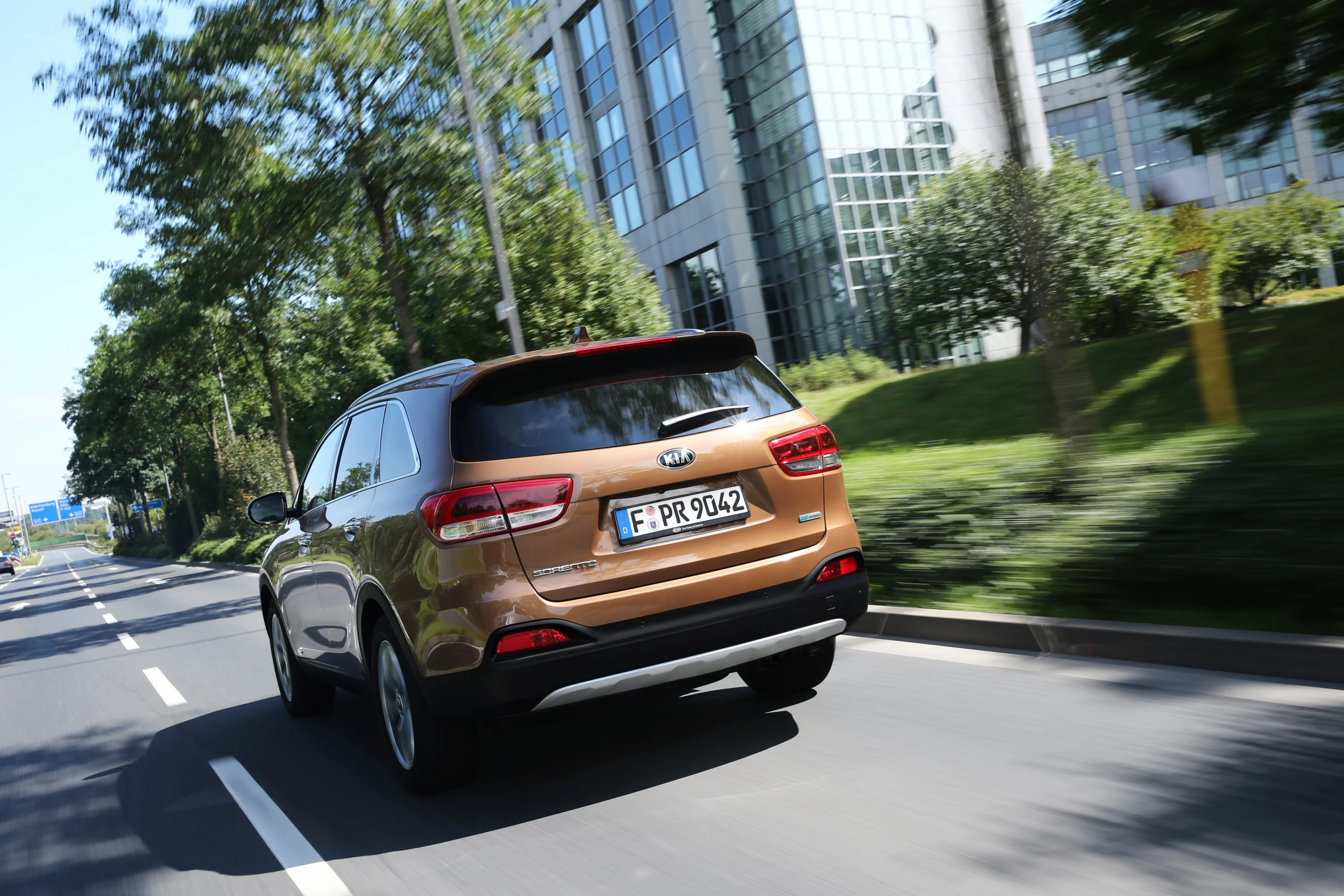 Tūkstančiai „Auto Express“ skaitytojų geriausiu išrinko „Kia Sorento“