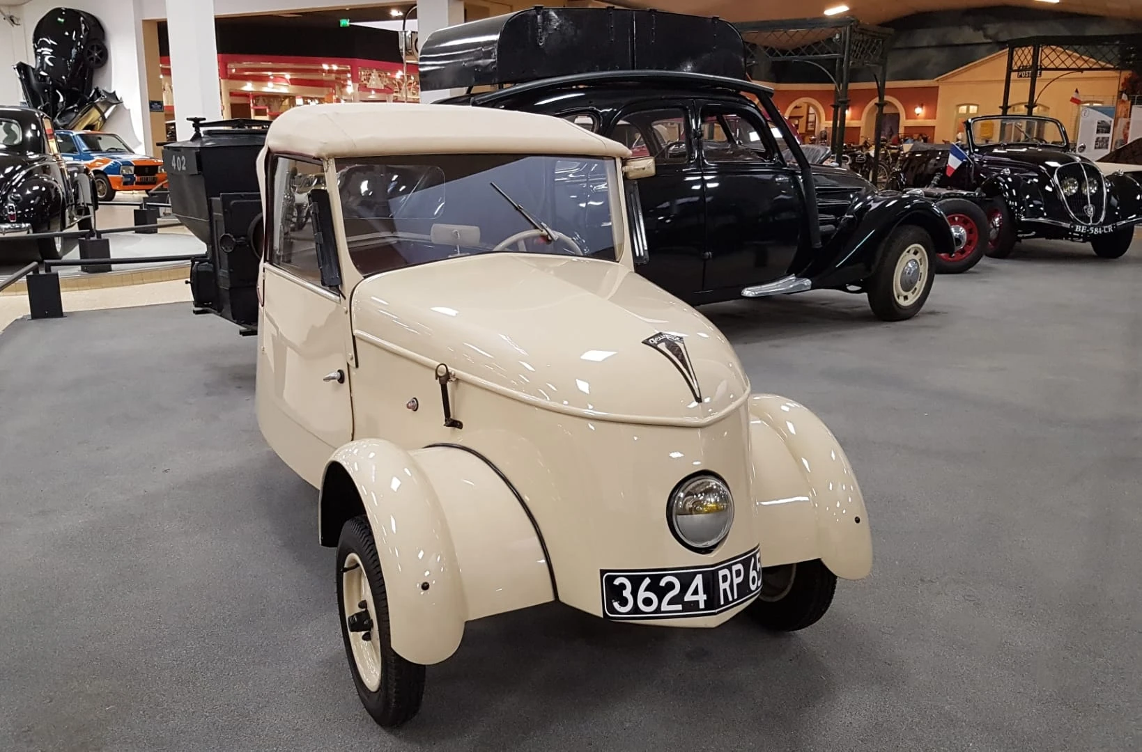 Nuo „Peugeot VLV“ iki naujo e-2008 – elektrinės revoliucijos istorija