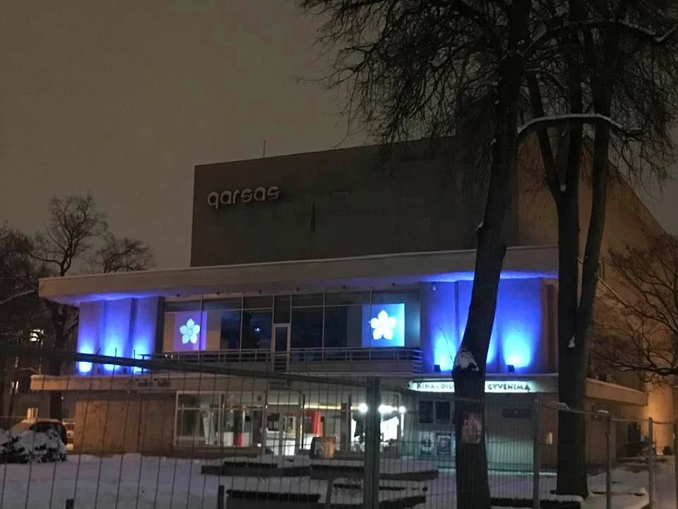 Nuversti ruošiamo „Garso” aptvaras „papuoštas” protesto plakatais