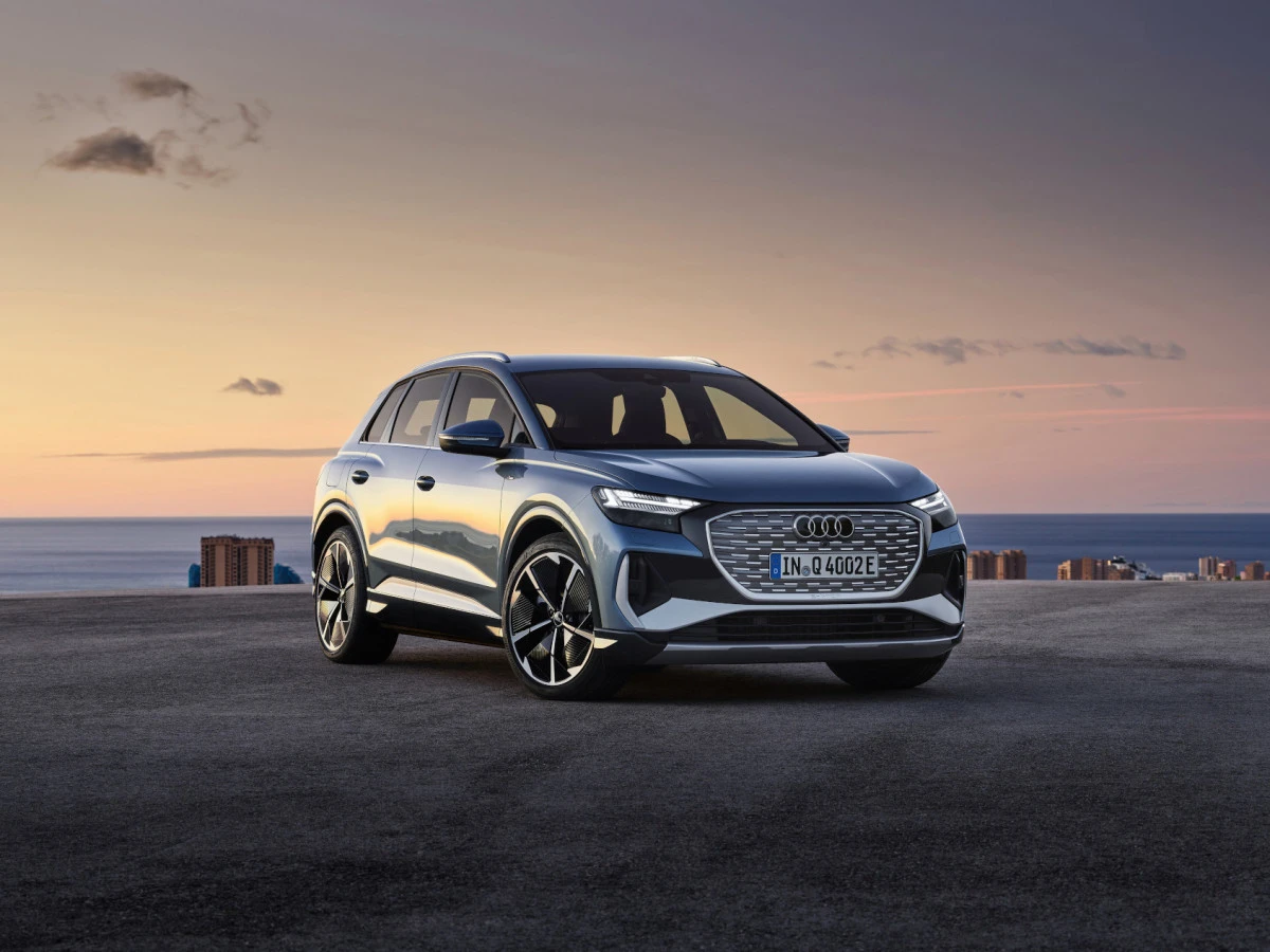 Elektrinis ir efektyvus: „Audi Q4 e-tron“ ir „Q4 Sportback e-tron“