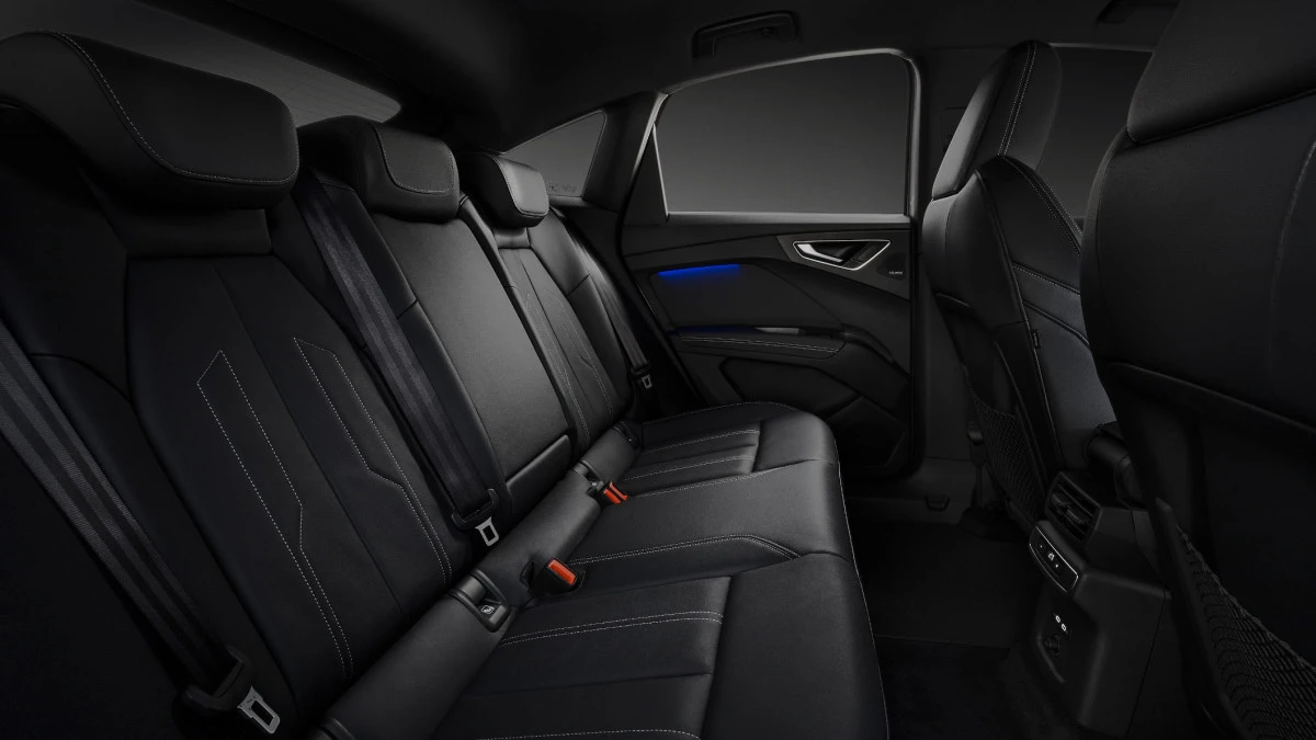 Elektrinis ir efektyvus: „Audi Q4 e-tron“ ir „Q4 Sportback e-tron“