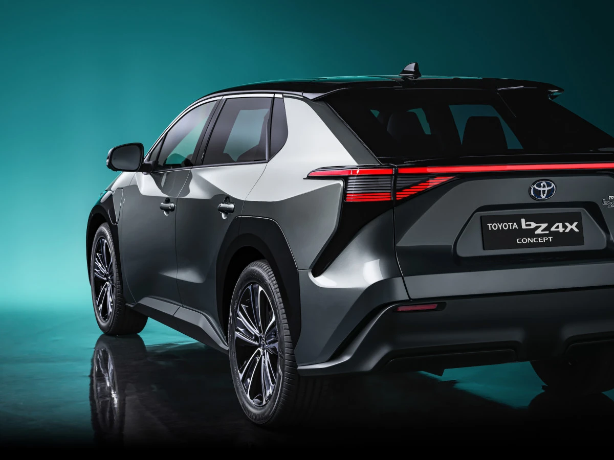 Šanchajaus automobilių parodoje – pasaulinė „Toyota bZ4X“ koncepcinio modelio premjera