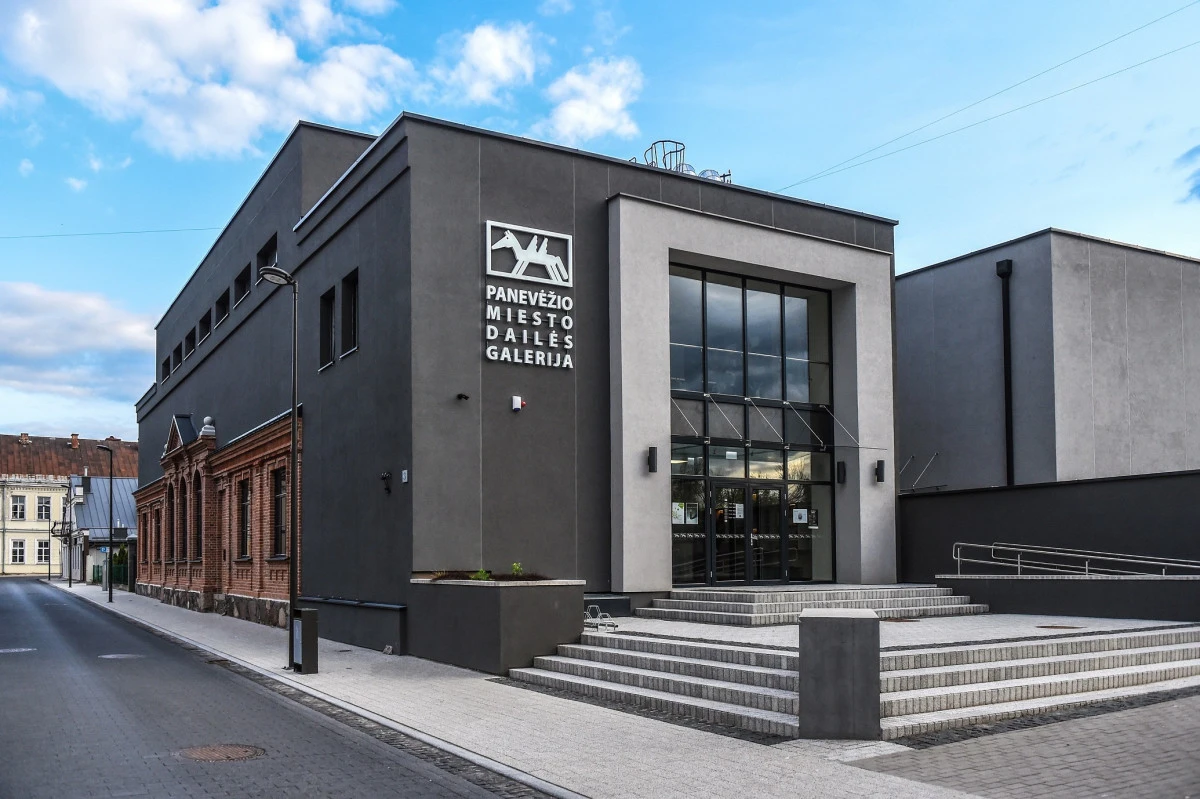 Panevėžio miesto dailės galerija – patraukliausių turizmo objektų viršūnėje