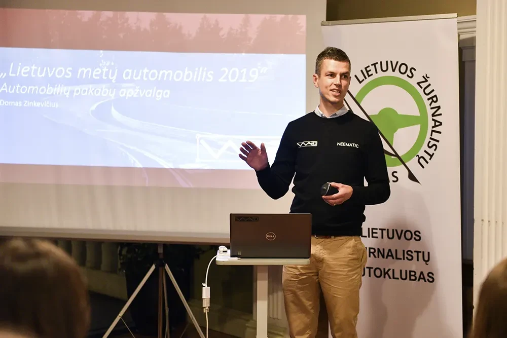 Ar automobilis su įspūdingais ratais – vis dar grožis, reikalaujantis aukų?
