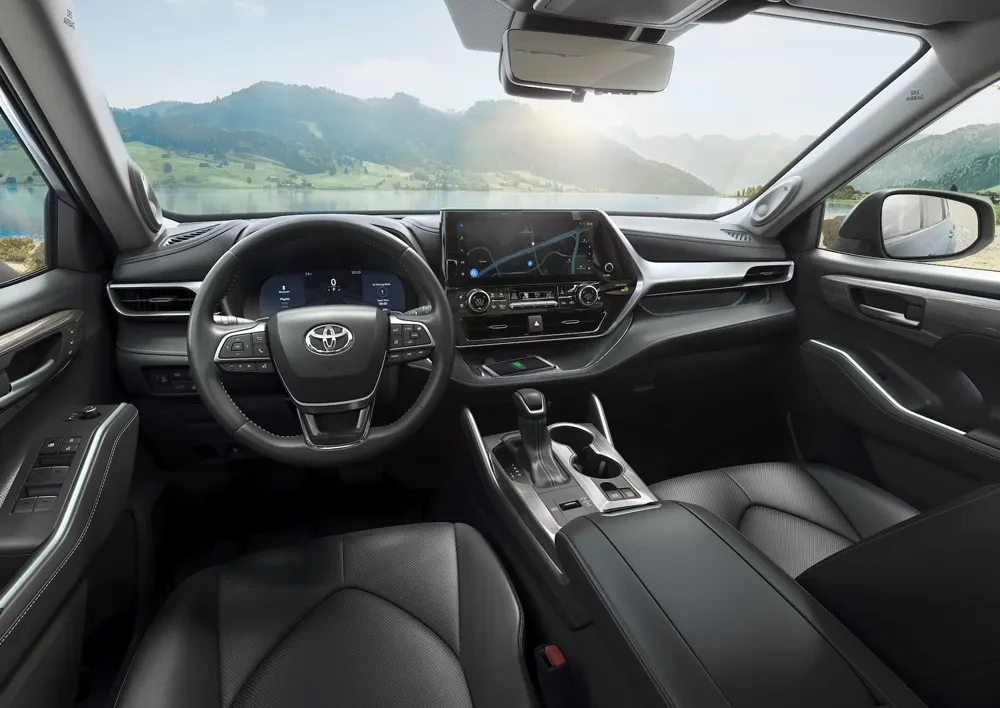 Atnaujintas „Toyota Highlander“ – nauja išvaizda ir išmaniosios technologijos