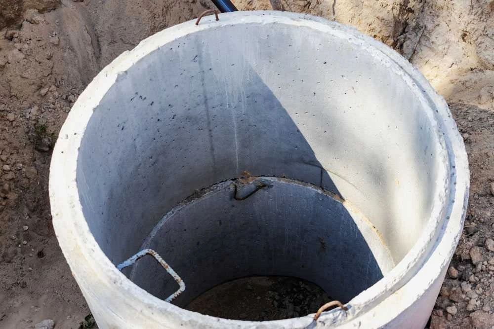 well made reinforced concrete rings with water bottom inside well sewer well from inside Gelžbetonio gaminiai, kodėl juos verta pasirinkti?