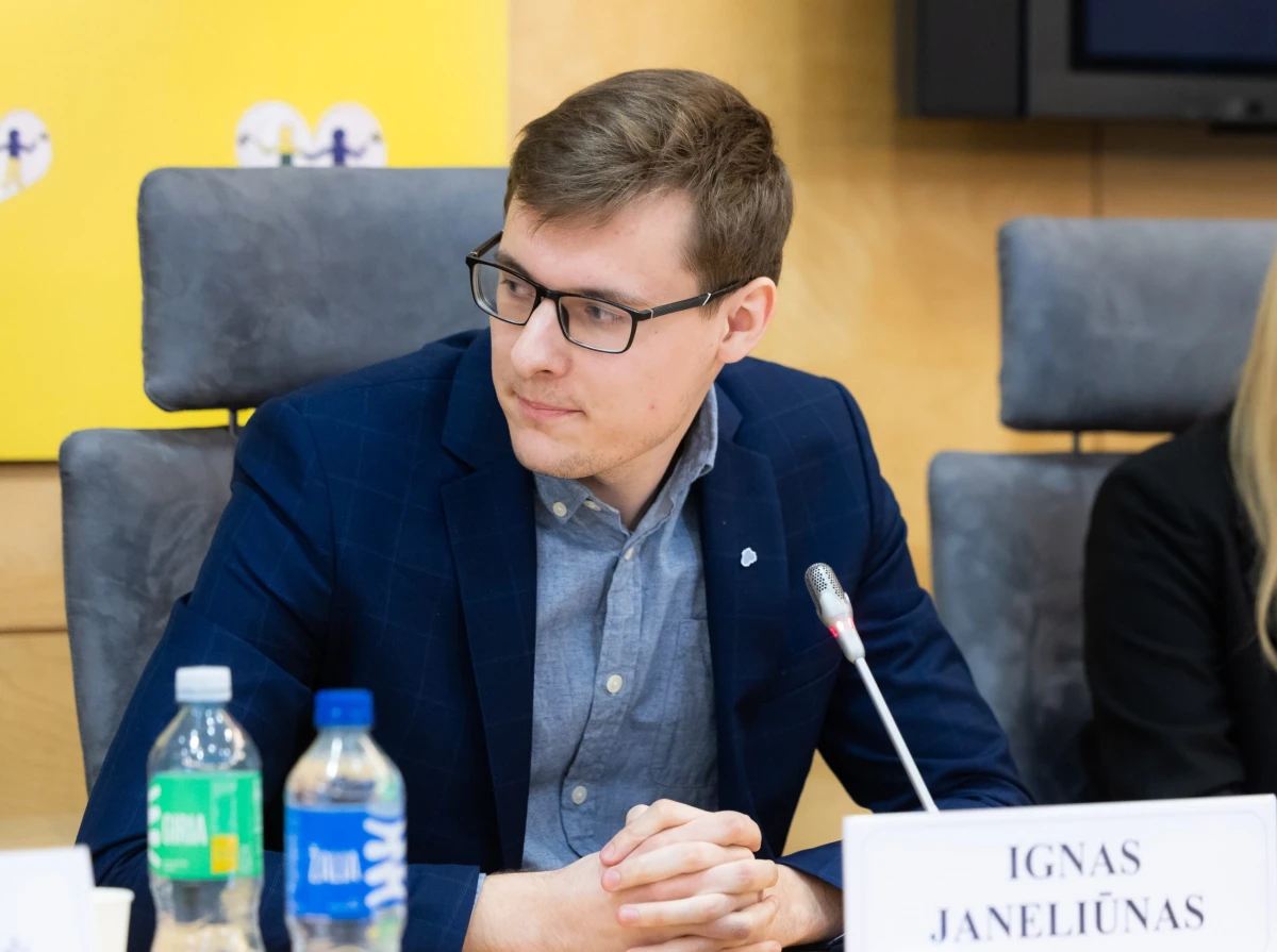 Ignas Janeliūnas. Iš mokyklos suolo – tiesiai į batalionų kuopas