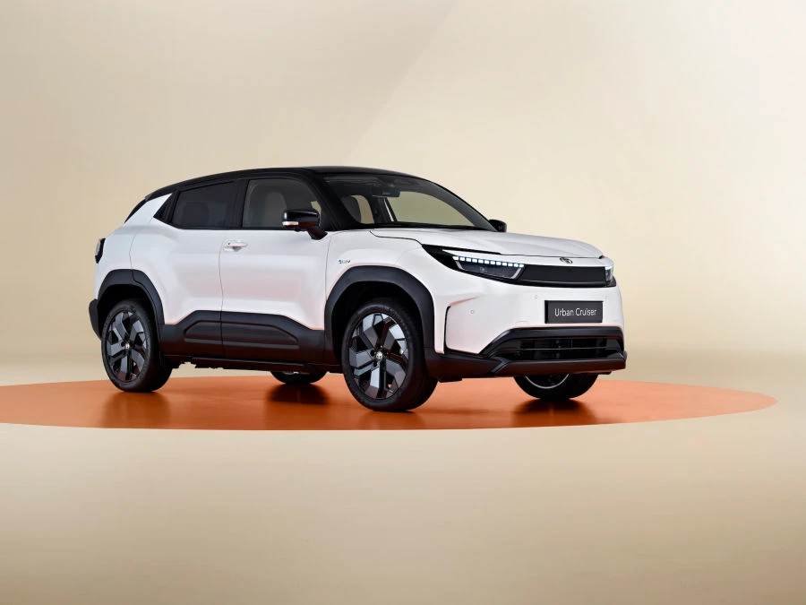 „toyota“ pristatė visiškai naują elektromobilį