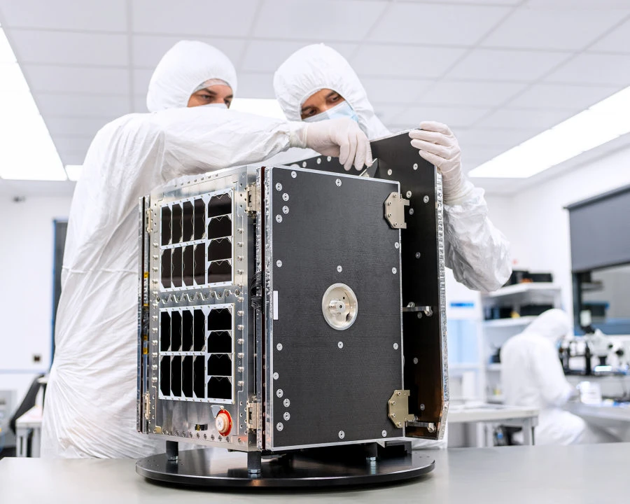 SpaceX į kosmosą paleido Lietuvos įmonės „NanoAvionics“ pagamintą palydovą – stiprins jūrų saugumą