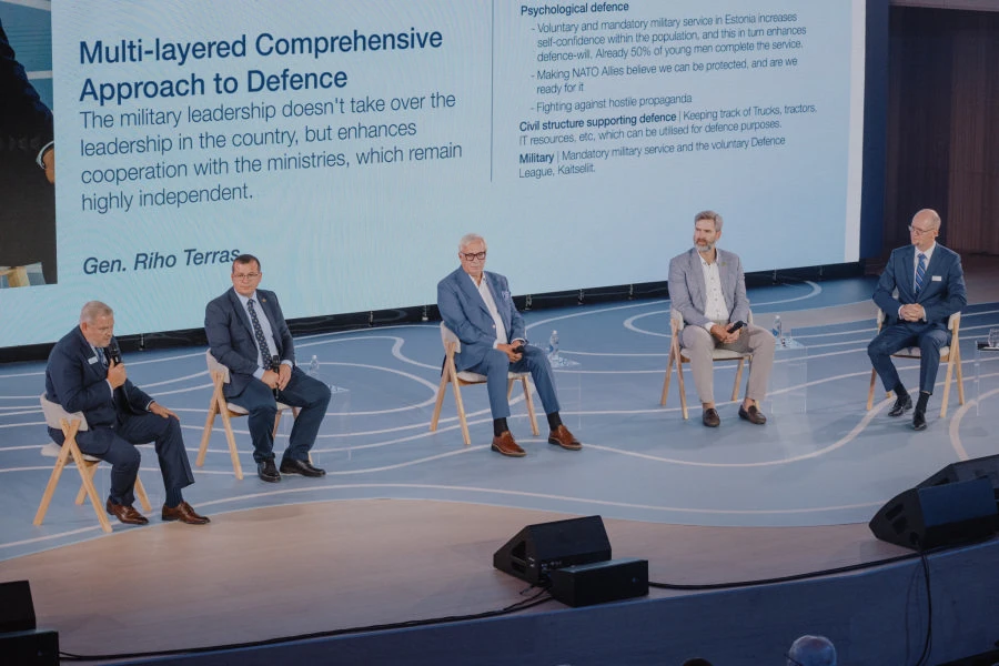 Atsparumo formulė Baltijos šalims: civilinė gynyba, ginklų prieinamumas ir karo tarnyba
